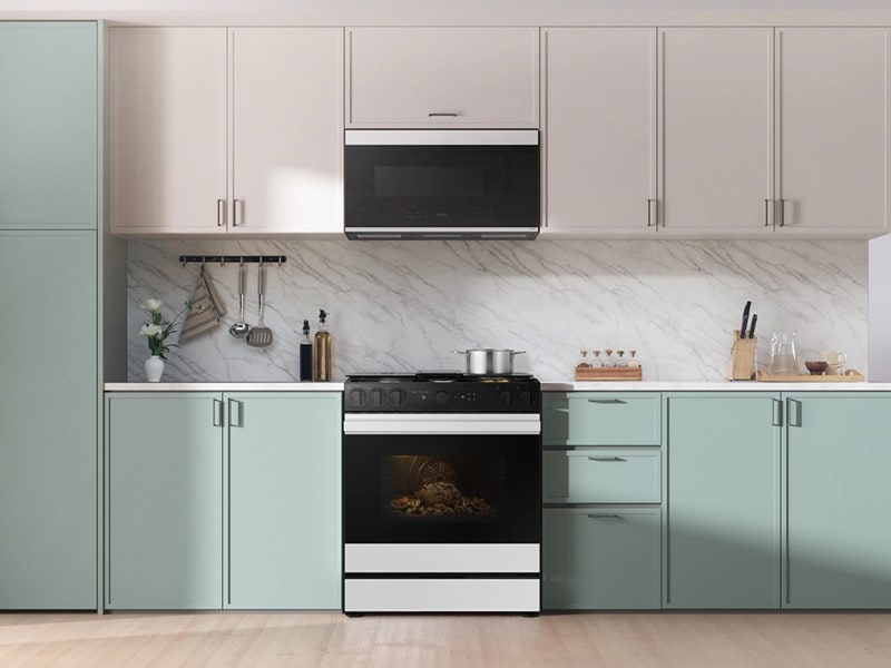 Bespoke Slide-in Gas Range