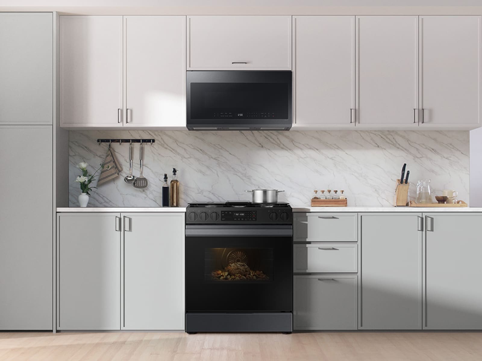 Bespoke Slide-in Gas Range