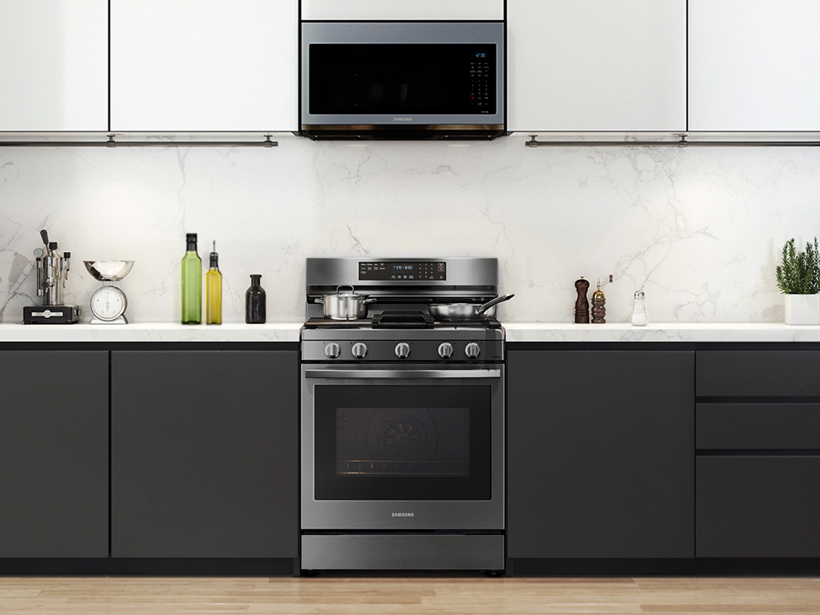 Thumbnail image of 6.0 cu. ft. Smart Freestanding Gas Range with No-Preheat Air Fry and Convection+ in Black Stainless Steel
