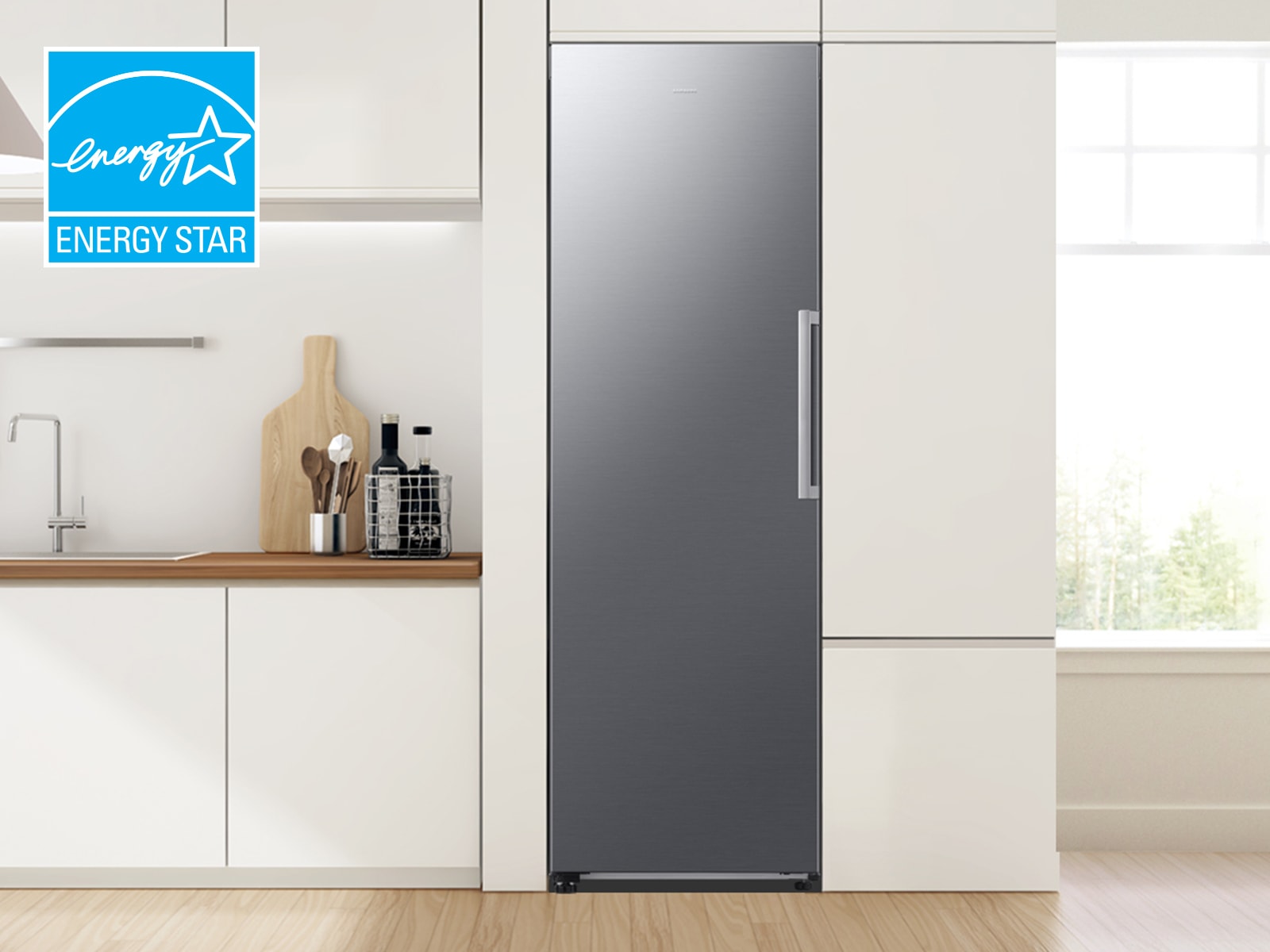 Convertible Upright Freezer Full-Flex Convertible | Precise Cooling 387L Stainless Look
