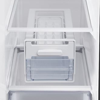 [détá~íl3-íc~émák~ér Bl~áck]