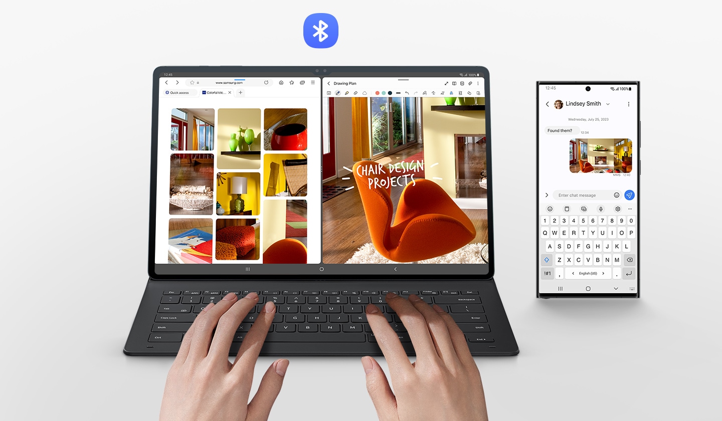 Một người đang sử dụng Galaxy Tab S9 Ultra có Book Cover Keyboard Slim. Màn hình được chia thành hai cửa sổ với một số kết quả hình ảnh đồ nội thất gia đình trên web và một trong những hình ảnh đang được chỉnh sửa. Một điện thoại thông minh Galaxy có hình ảnh trên màn hình trong khi các chữ cái đang được gõ bằng bàn phím của bao da. Logo Bluetooth được hiển thị.