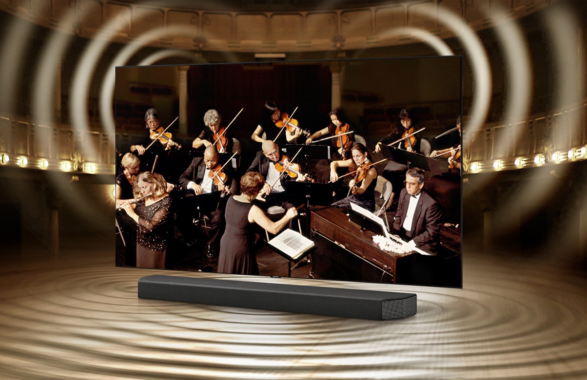 Đồ họa sóng âm thanh từ loa TV và soundbar cho thấy Q Symphony cho phép âm thanh được nghe đồng thời từ loa TV và soundbar.