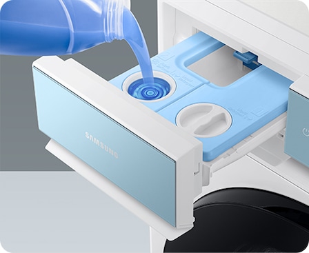 Transparent drum in WD9400B. AI Wash operates in 5 steps.