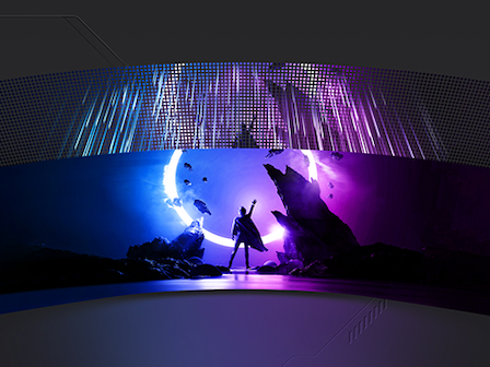 Một tấm nền cong được thấy với những chùm ánh sáng nhiều màu kéo dài phía sau, đang hiển thị một người đàn ông ở giữa những tảng đá lớn, đang ngắm mặt trăng khuyết dần.