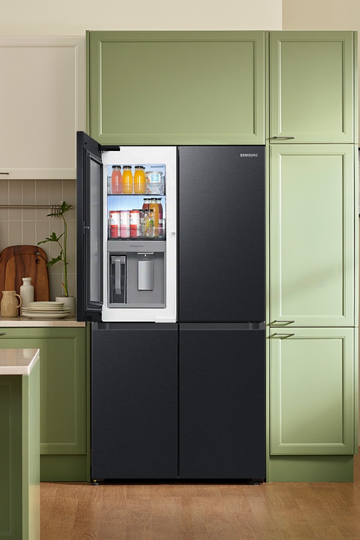 Dung tích cực lớn 648Lvới thiết kế phẳng hiện đại