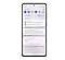 Mặt trước của thiết bị Samsung Galaxy A72, hiển thị Thông Báo và Bảng Điều Khiển Nhanh trên nền trắng, vì One UI giúp bạn tập trung
