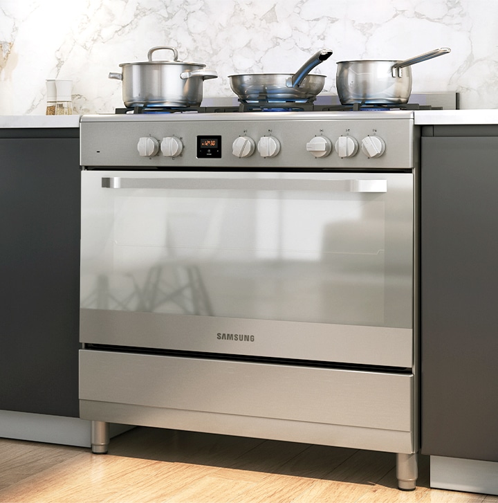 A close-up of products installed in the kitchen shows the nice mirror finish of the Mirror Door.