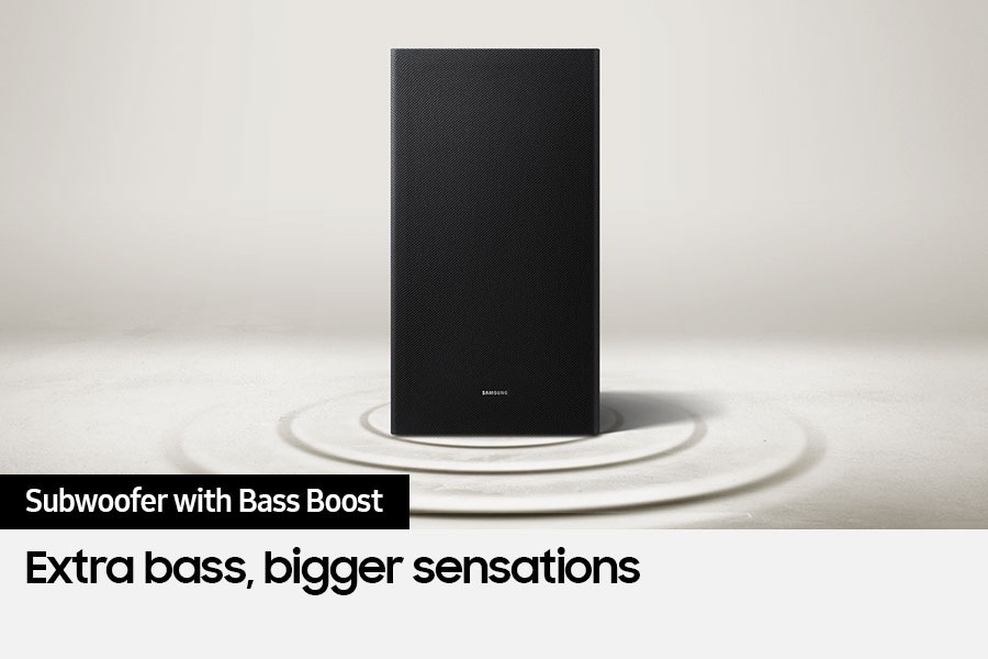 [Wíth~ Báss~ Bóós~t áct~ívát~éd, á S~ámsú~ñg sú~bwóó~fér l~éts ó~út pó~wérf~úl ví~brát~íóñs~ óf bá~ss th~át rí~pplé~ thró~úghó~út th~é fló~ór.]