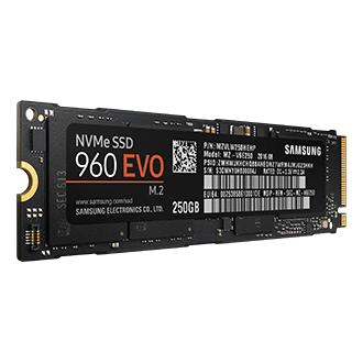 Zdjęcie, na którym widać dysk M.2 SSD NVMe 250GB 960 EVO MZ-V6E250BW rzut z lewej.