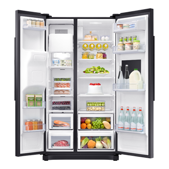 Otwarta lodówka Samsung Side by Side RS50N3913BC/EO o pojemności 501 l. z przykładowymi produktami wewnątrz