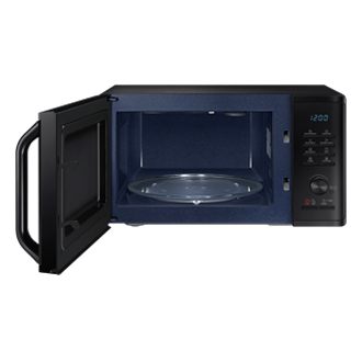 Wygodne pojemne wnętrze mikrofalówki Samsung MG23K3515AK/EO pozwala równomiernie podgrzewać potrawy dzięki głowicy obrotowej