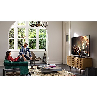 Najlepszą jakość muzyki zapewni Aktywny Wzmacniacz Głosu (AVA) w telewizorze Samsung QLED 50" Q80T - QE50Q80TATXXH