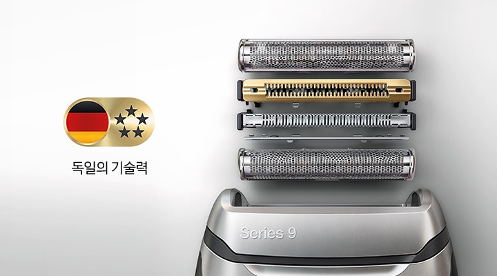 독일의 기술력이라는 문구와 독일 국기 이미지가 보이고 면도날이 분리된 모습이 보입니다.