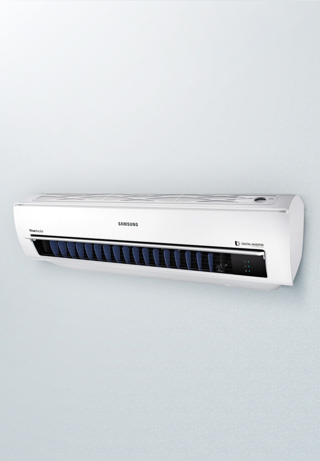 벽에 걸려있는 벽걸이 에어컨이 작동되고 있는 모습입니다.