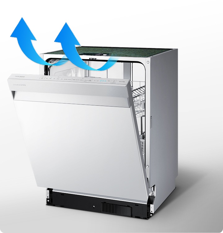 도어가 반쯤 열린 식기세척기가 보여지고, 내부에서 공기가 나오는 모습이 화살표로 나타나고 있습니다.