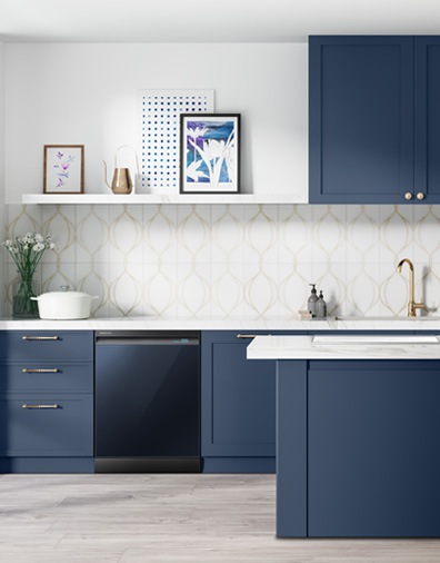 BESPOKE 식기세척기 네이비가 설치 되어있습니다.