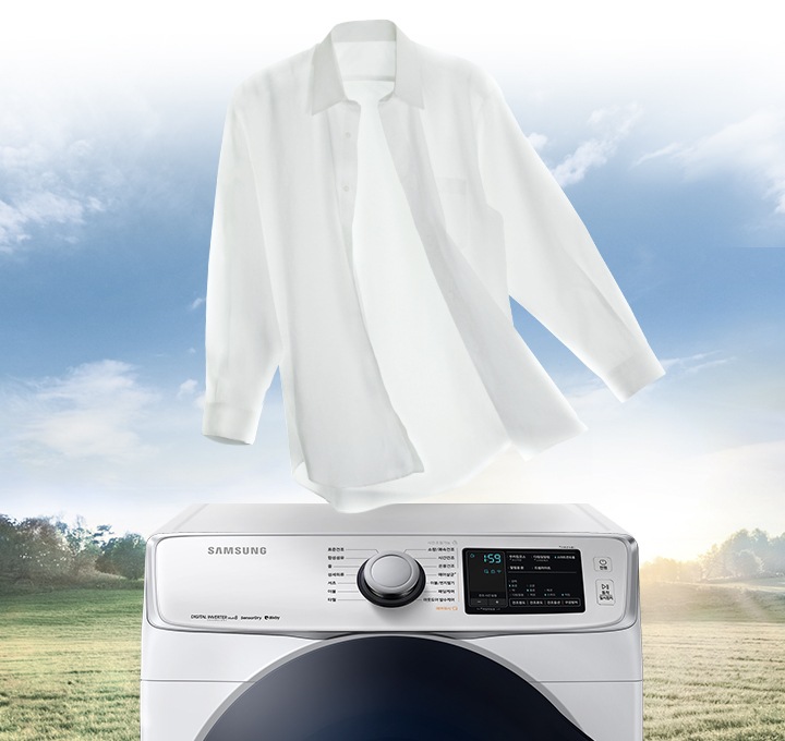 상쾌한 자연경관과 그랑데 위로 깨끗한 빨래가 멋지게 흔들리고 있습니다.