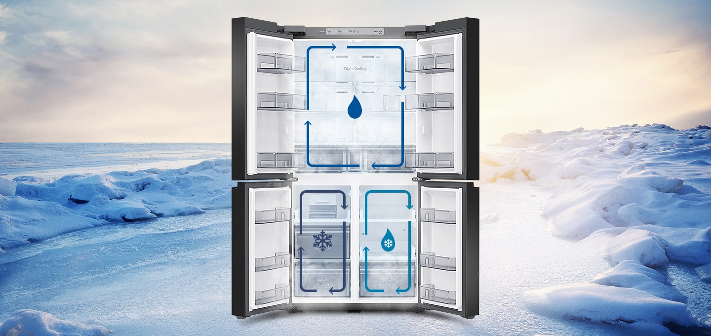 눈밭을 배경으로 상하칸 문이 열린 제품의 모습이 보여지고, 상칸과 하칸에 각각 트리플 독립냉각을 나타내는 인포그래픽이 보여집니다.