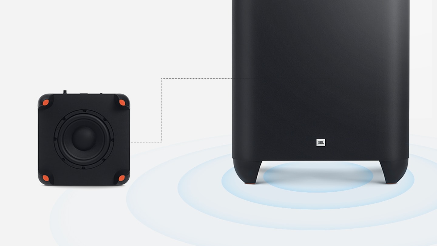 제품과 서브우퍼가 확대되어 보입니다. 