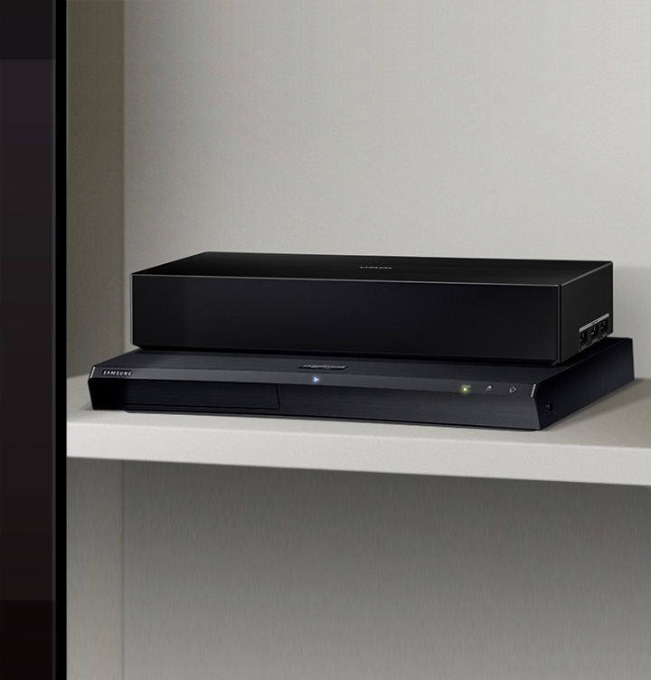 원커낵트 박스가 선반위에 올려져 있습니다.