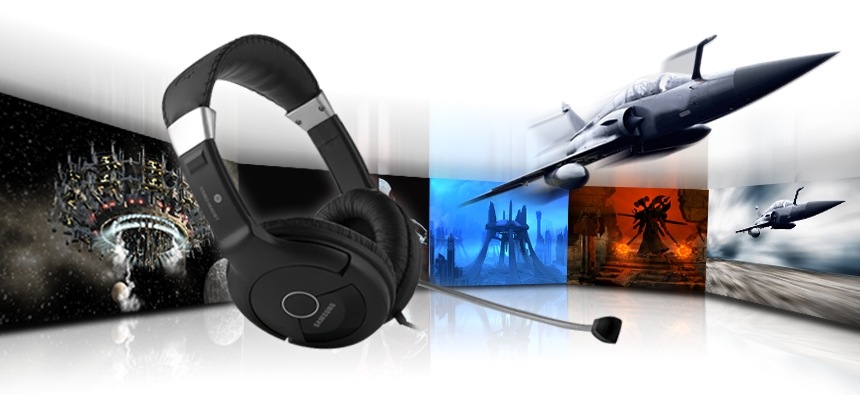 삼성 2채널 스테레오 헤드셋으로 생동감 넘치는 온라인 게임을 즐길 수 있음을 보여주고 있습니다.