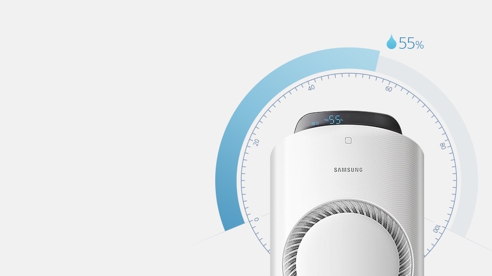 삼성 스마트 에어컨 Q9000의 디스플레이와 상단 바람문이 클로즈업되어 보이며, 에어컨 주위로 55 %를 표현하는 인포그라픽이 보이고 있습니다.