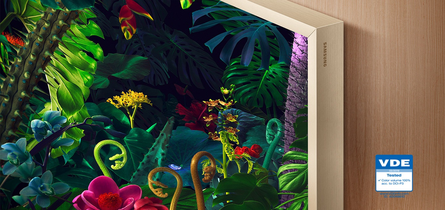 꽃과 식물들이 나오고 있고 하단엔 VDE 인증 로고가 있습니다.