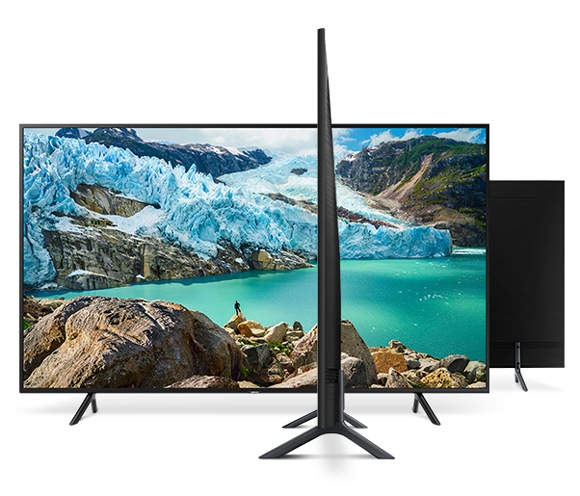 TV 인스크린 화면이 나오고 여러 각도의 TV가 놓여져 있습니다.