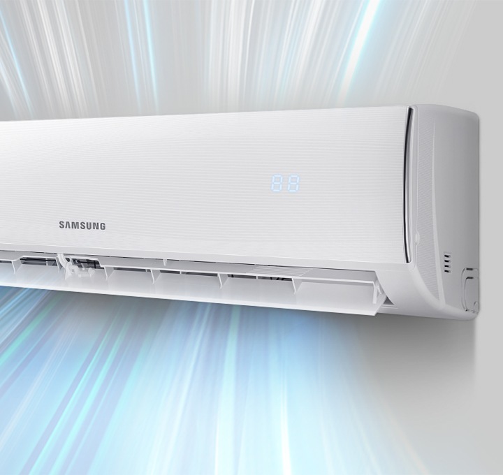 스피드 운전중인 에어컨이 보여지고 있습니다.