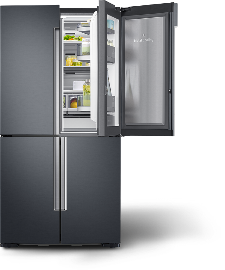 우측 상단 문이 열려 푸드 쇼케이스가 보이는 셰프컬렉션 이미지입니다.