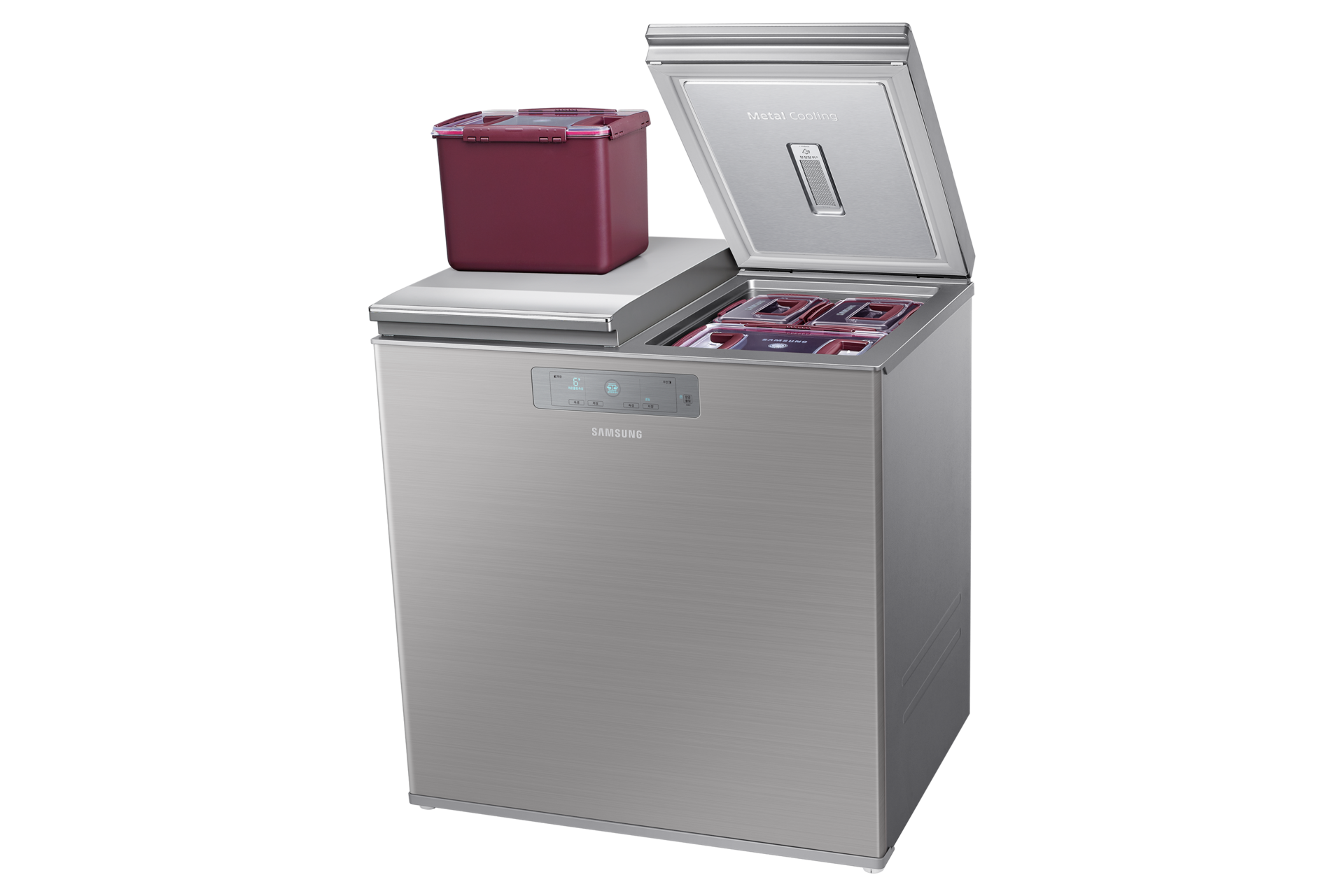 제품 오른쪽 30도 왼쪽 도어 열림 오른쪽 도어 위 김치통 놓임 