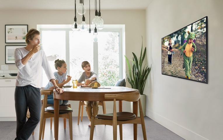 Dynamic Crystal Colour on Samsung Smart TV