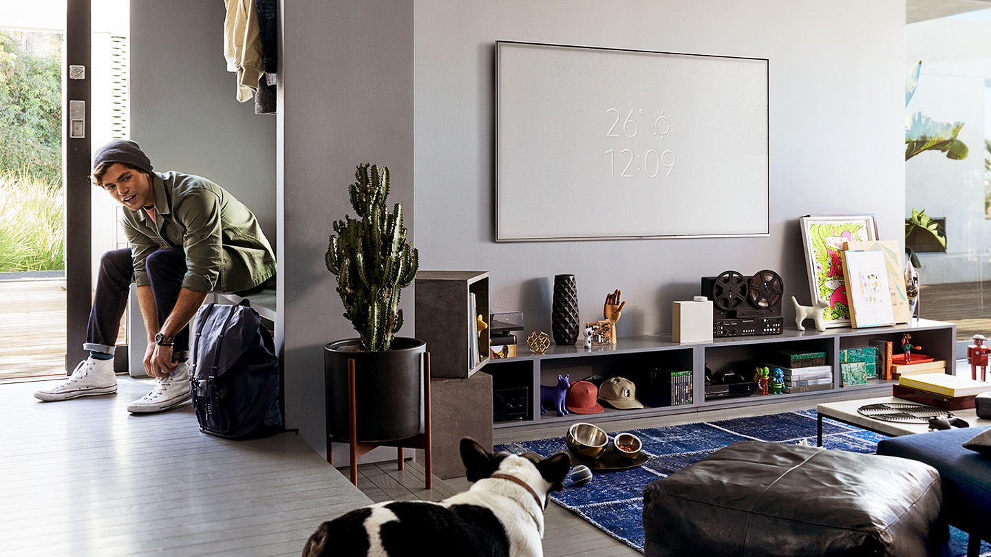 Samsung QLED TV Q6F 2018 design See the picture, not the TV