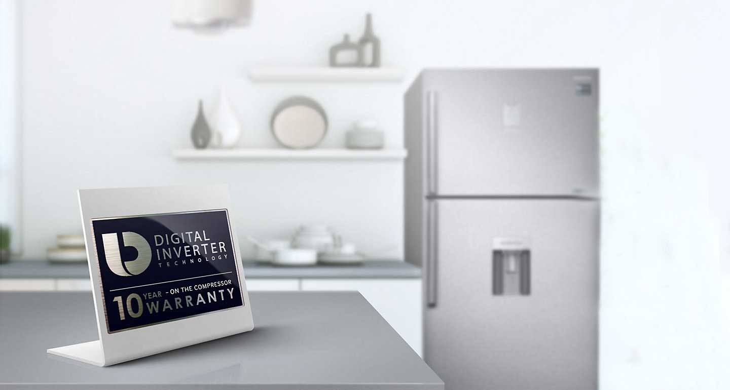Réfrigérateur Samsung Digital Inverter Top Freezer - une image montrant une garantie de 10 ans pour le compresseur Digital Inverter pour sa durabilité