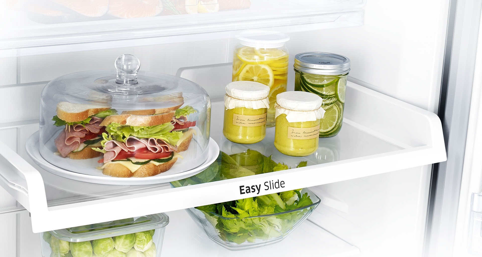 Samsung Twin Cooling Plus Top Freezer Fridge – an image of Easy Slide shelf for easy access to items at the back