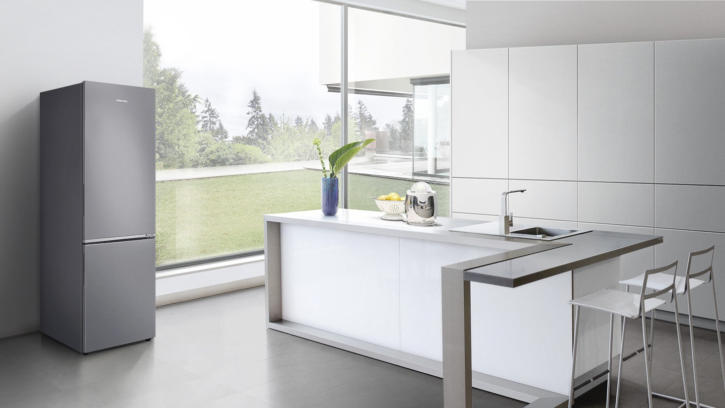 RB30N4050B1/STContemporary design to enhance your kitchen