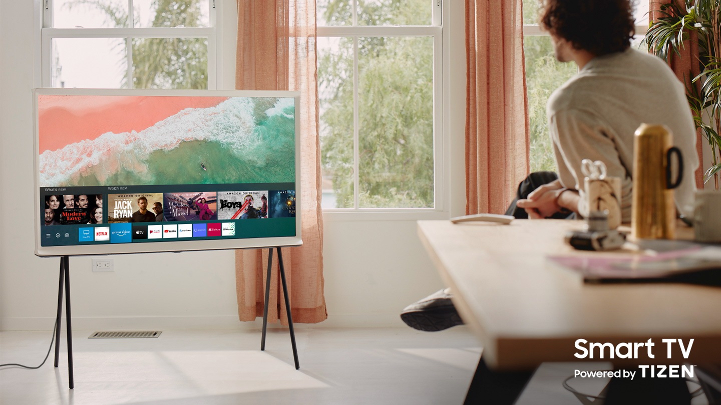 ขยายชีวิตของคุณด้วยการเชื่อมต่อที่ไม่สะดุดด้วย The Serif TV 43 นิ้ว จาก Samsung สมาร์ททีวีระบบปฏิบัติการ Tizen