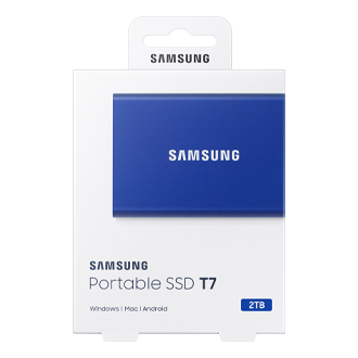 มุมมองด้านหน้าของหน่วยความจำ Samsung Portable T7 SSD (สีน้ำเงิน) ในกล่องบรรจุภัณฑ์เดิม