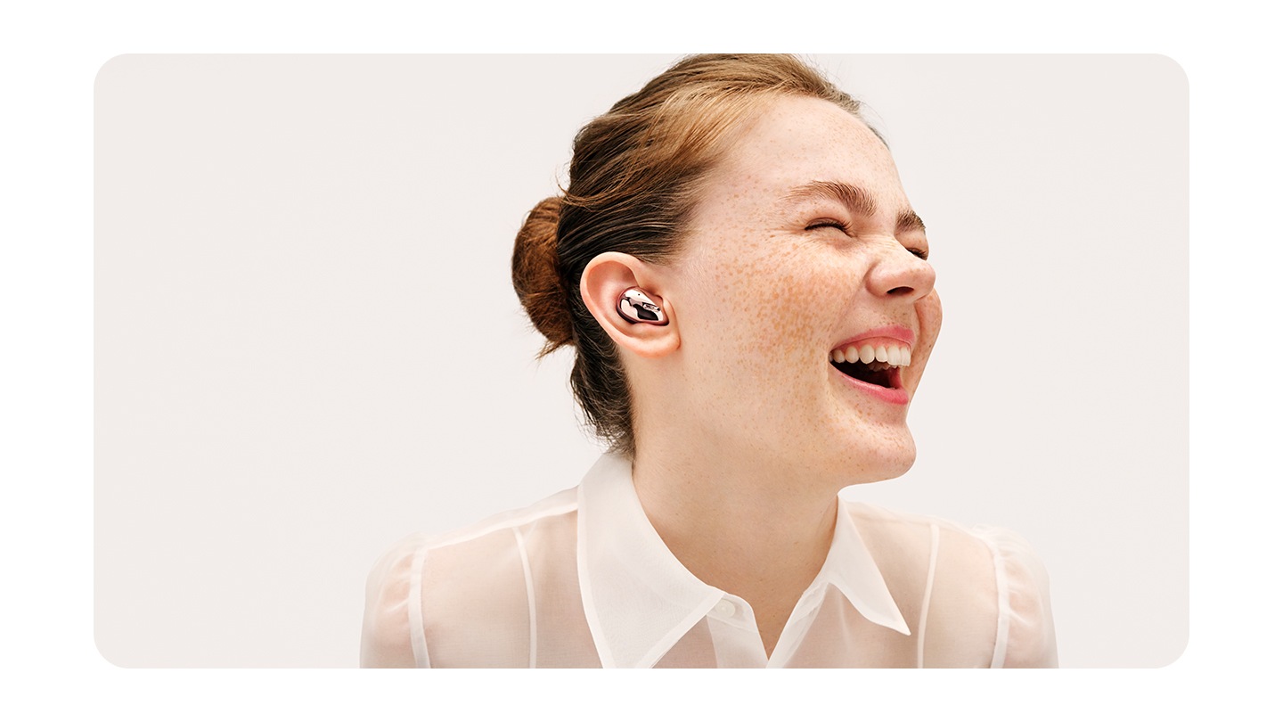 Купить Bluetooth наушники Samsung Galaxy Buds Live (SM-R180NZTAEUE), Onyx  Т-000080819 в сети магазинов Хайтек!