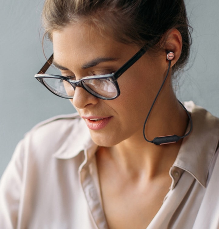 akg y100 wireless bluetooth earbuds