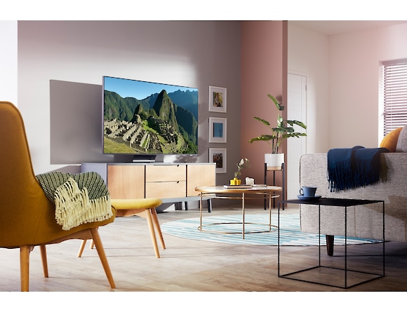 Side-angle Lifestyle Image