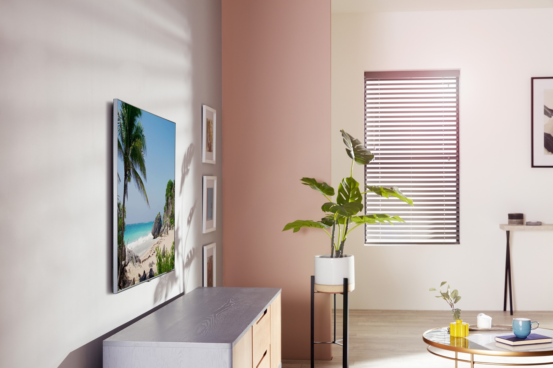 Wall-mounted Lifestyle Image