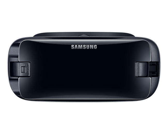 Cận cảnh mặt trước kính thực tế ảo Samsung VR màu đen với thiết kế vừa vặn, kèm bộ điều khiển độc lập, linh hoạt. Xem thêm các sản phẩm tương tự tại Samsung VN!