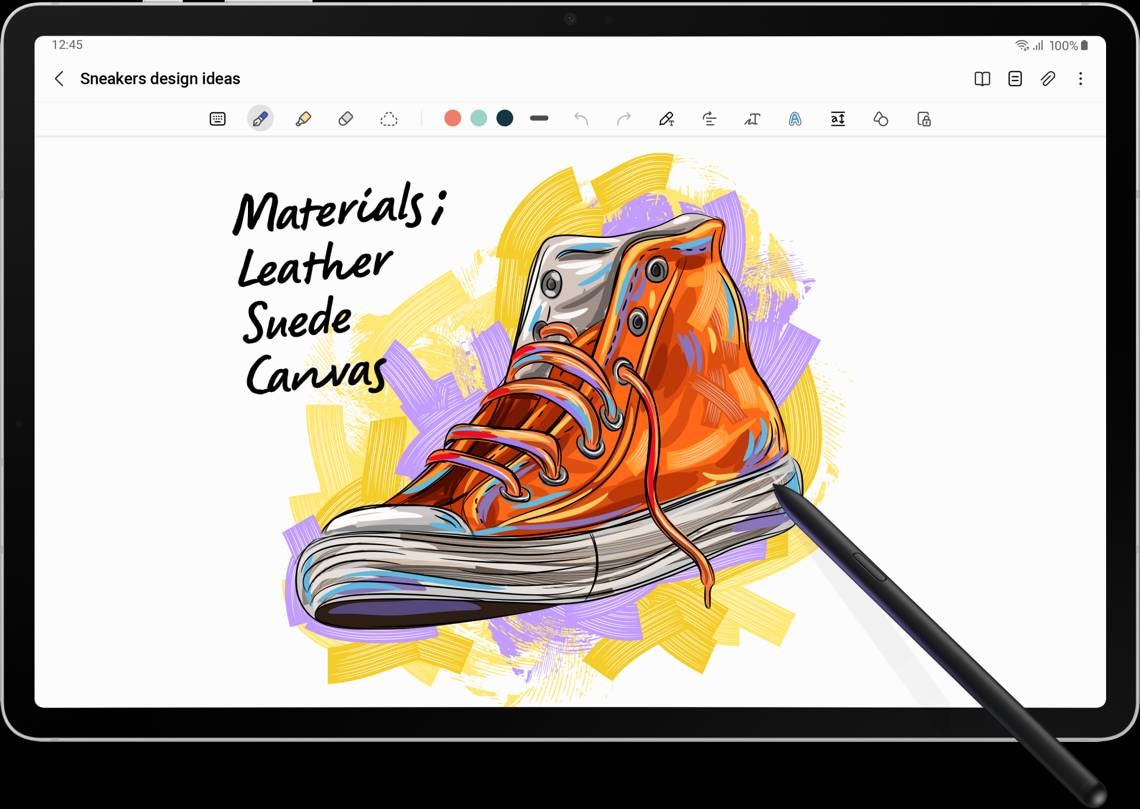 L’immagine di un design di scarpe con le note ”Materials” (materiali), ”Suede” (camoscio), ”Leather” (pelle) e ”Canvas” (tela) scritte sulla parte superiore sinistra con S Pen su Samsung Notes.