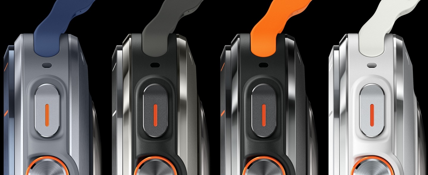 チタニウムブルー、チタニウム シルバー、チタニウム グレー、チタニウム ホワイトのGalaxy Watch Ultraの側面。