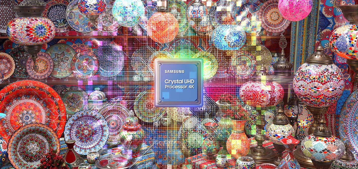 Crystal UHD Processor 4K 반도체 칩이 보여집니다.