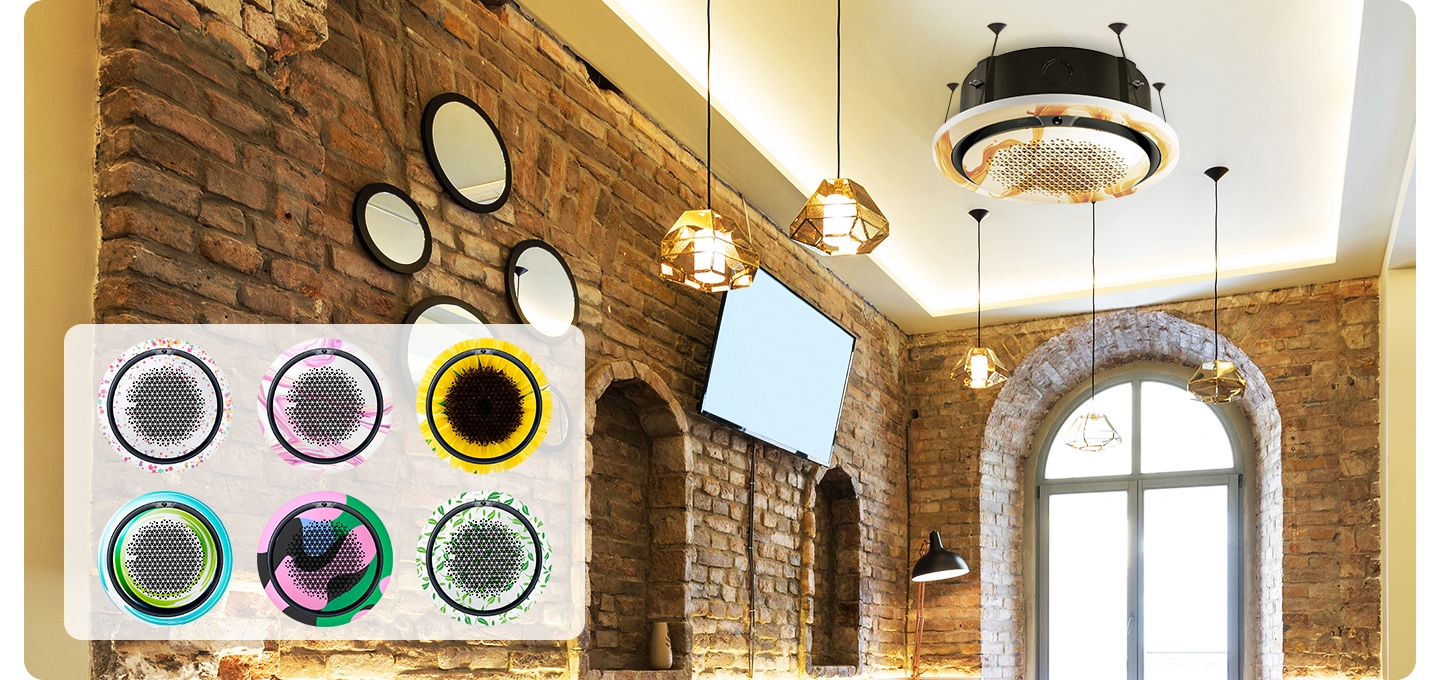 카페 천장에 제품이 설치 되어 있으며, 왼쪽 하단에 다양한 디자인 판넬을 보여주고 있습니다.