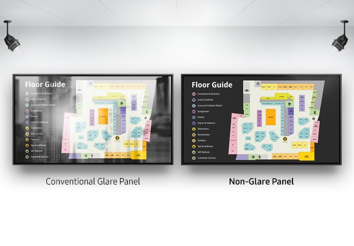 양쪽으로 동일한 사이니지가 설치된 모습입니다. 왼쪽의 기존 모델의 화면은 조명을 비추자 빛이 반사되어 흐릿하게 보여지는 모습이며, 오른쪽의 단독형 UHD M 시리즈화면은 조명을 비춰도 반사작용 없이 선명하게 보이는 모습입니다.