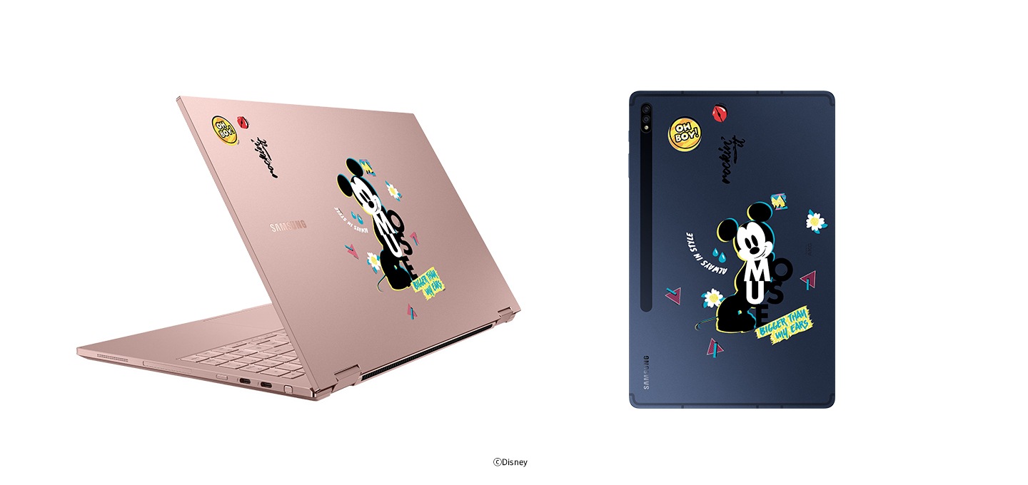 미키마우스 스티커를 붙인 갤럭시 북 & 갤럭시 탭이 보입니다.